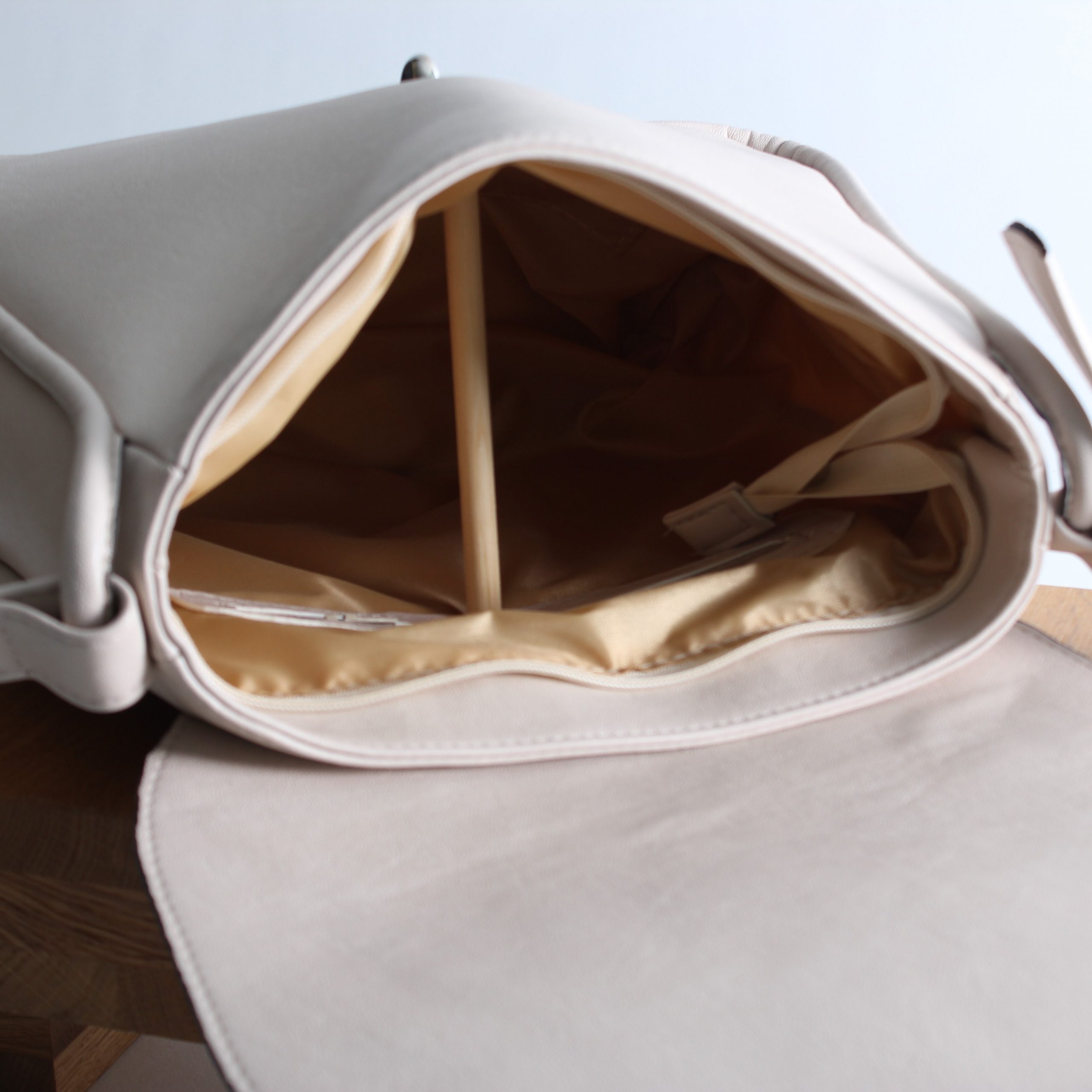 Faux leather shoulder bag for women Kona