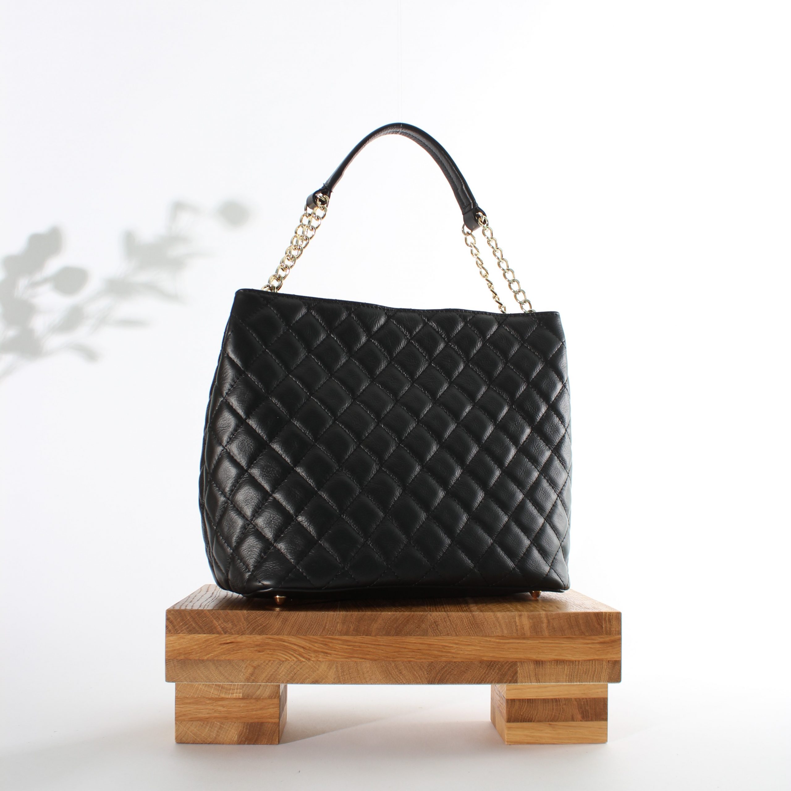 Leather handbag for women Ain