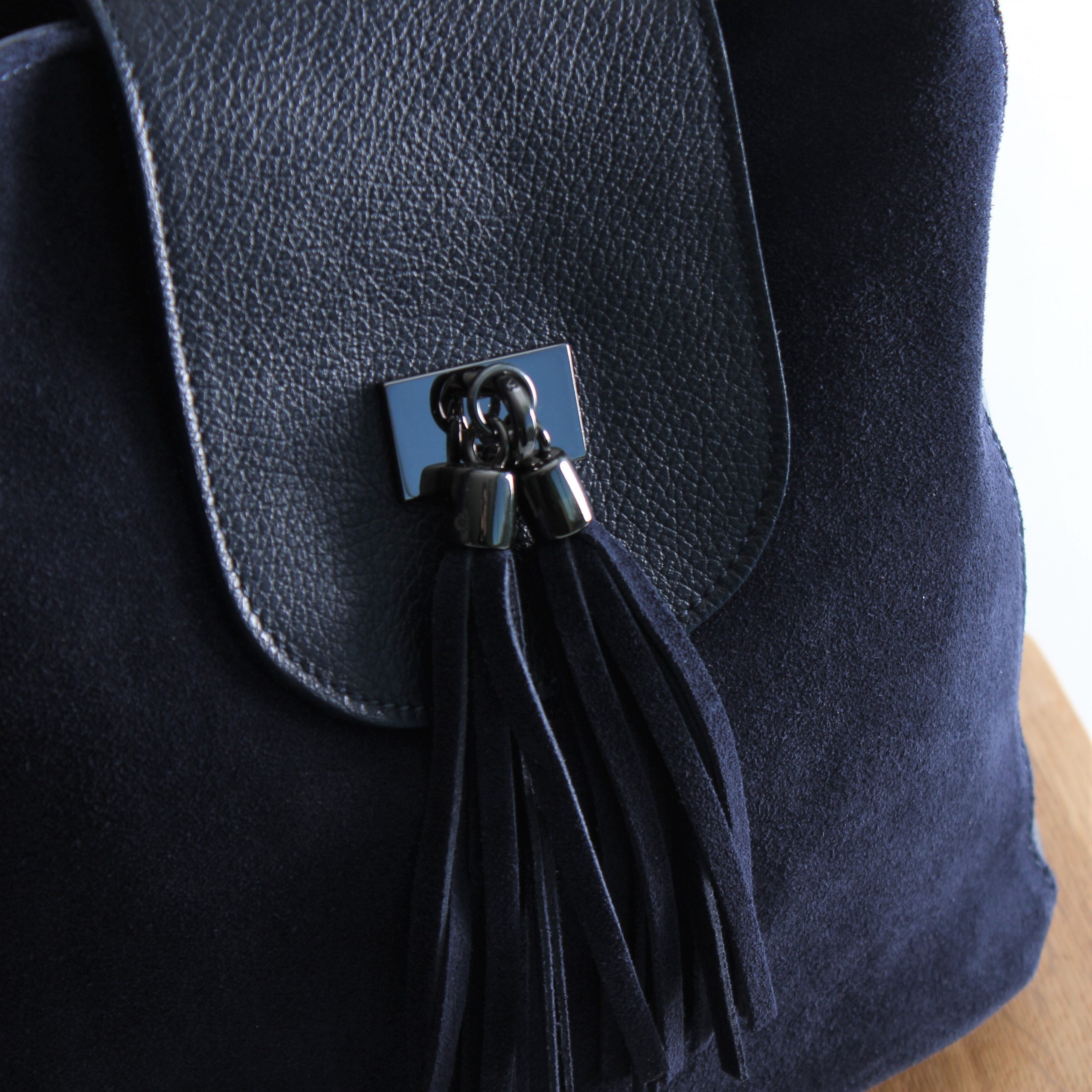 Leather handbag for women Purus