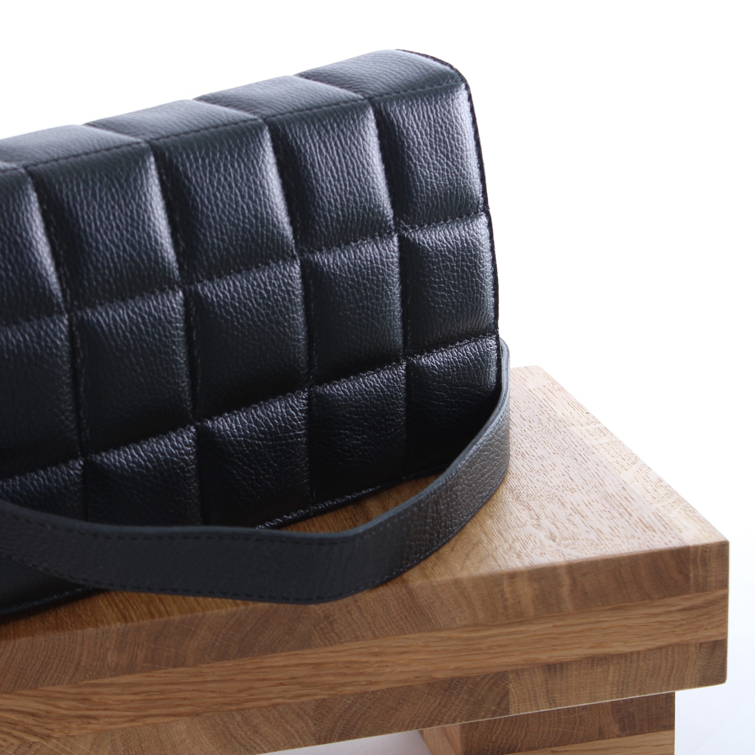 Leather handbag for women Sumatra