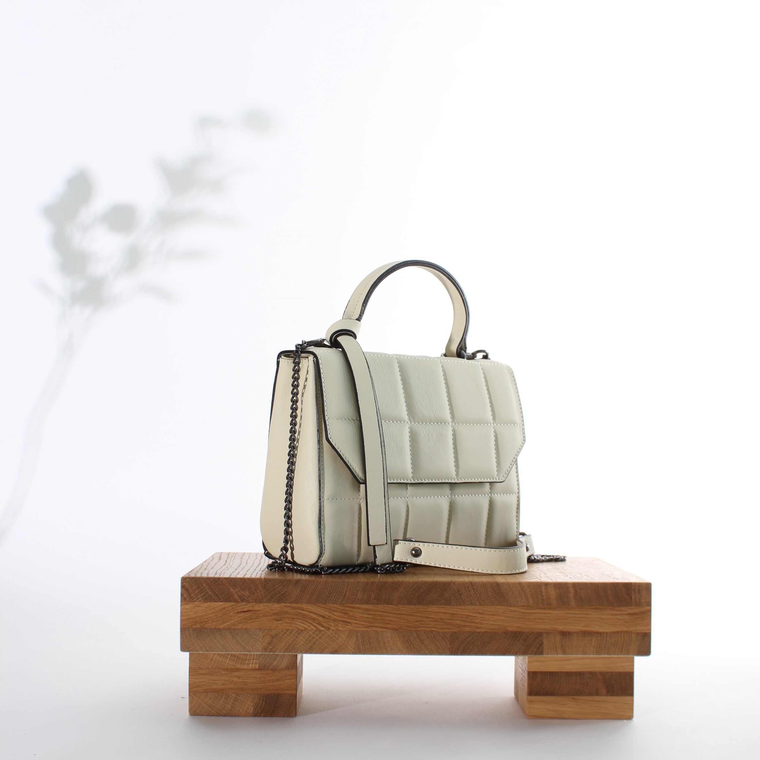 Leather handbag for women Shamal