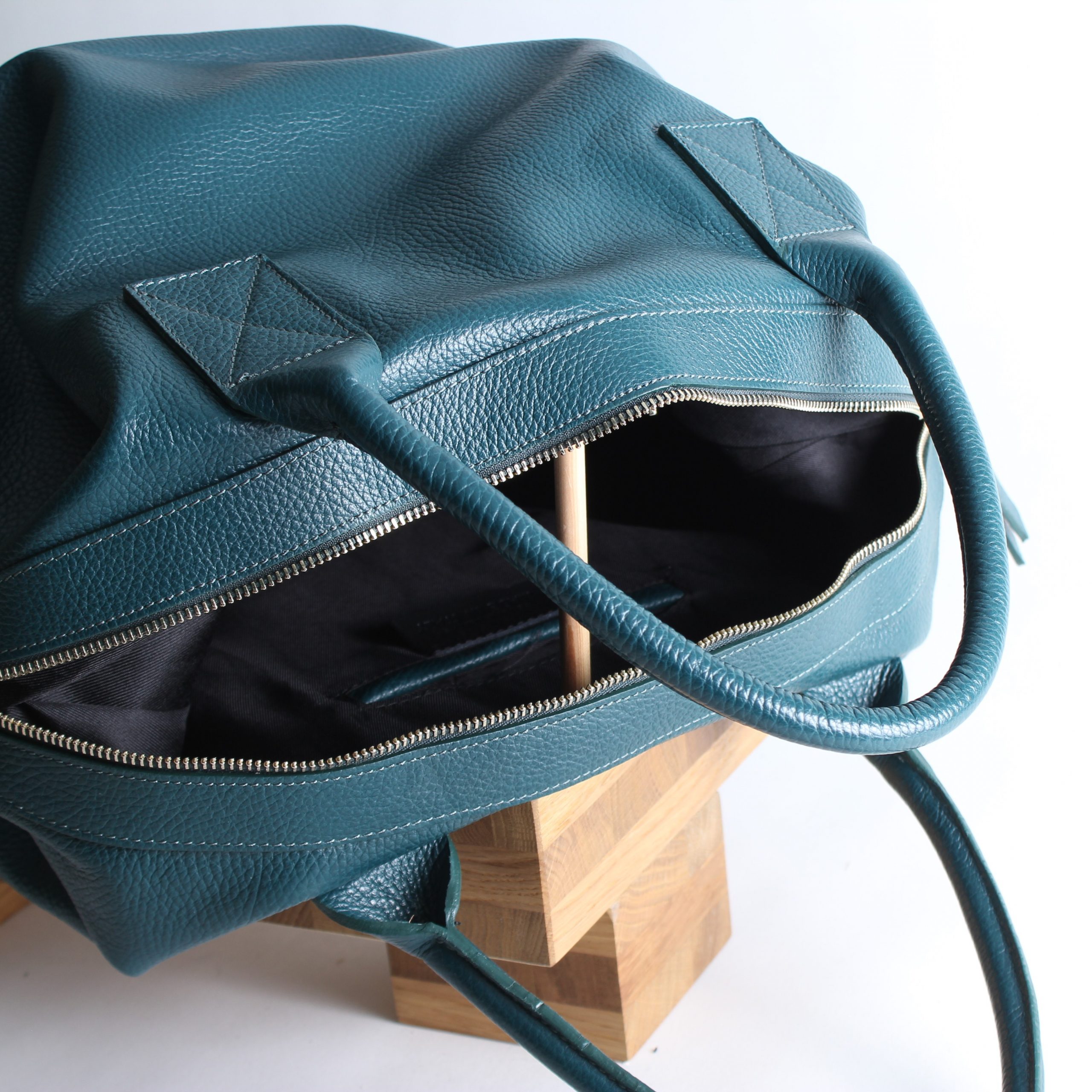 Leather handbag for women Cuyuni